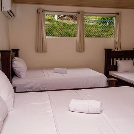 Hotel Don Fito Golfito Exterior photo