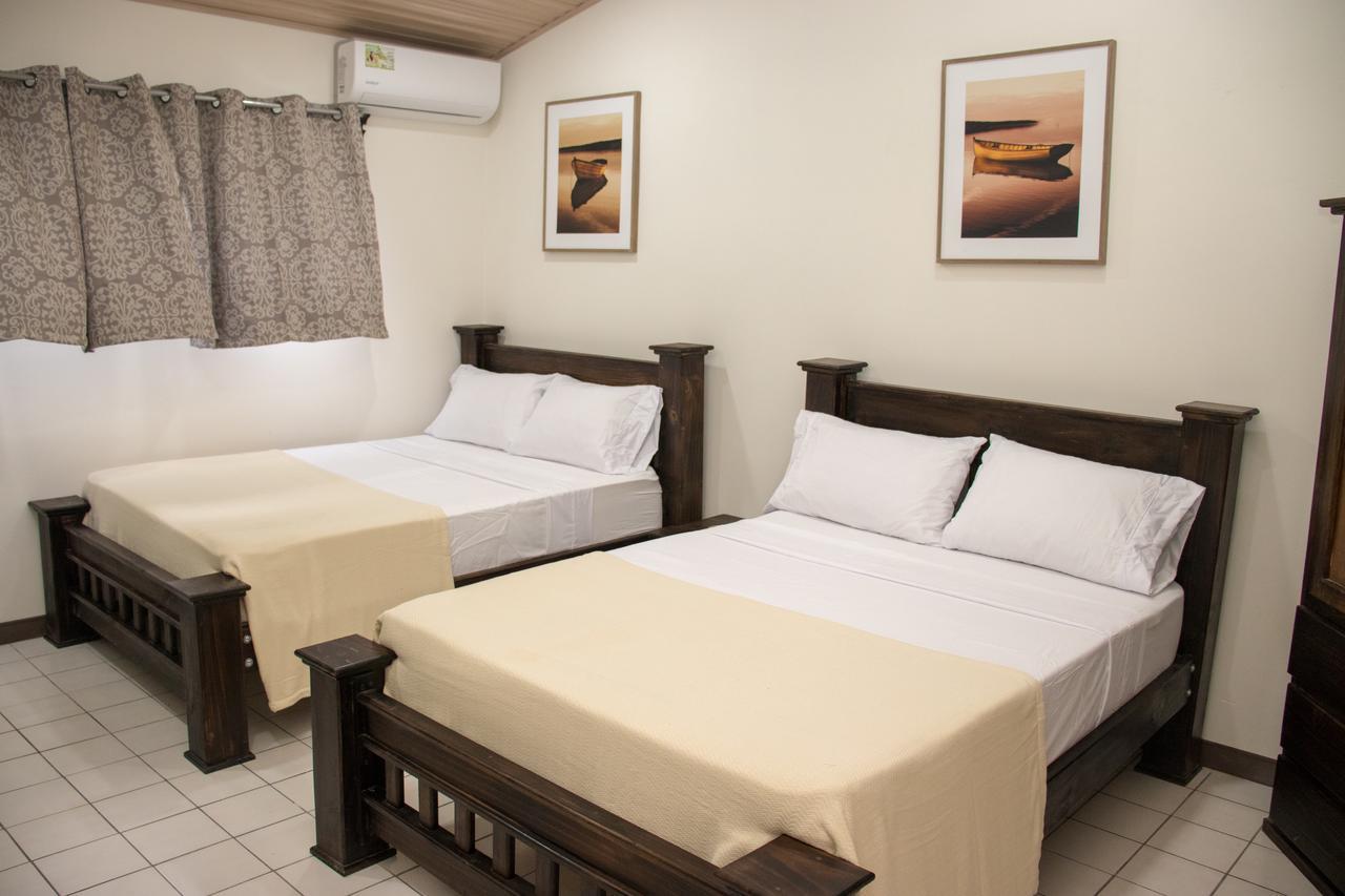 Hotel Don Fito Golfito Exterior photo